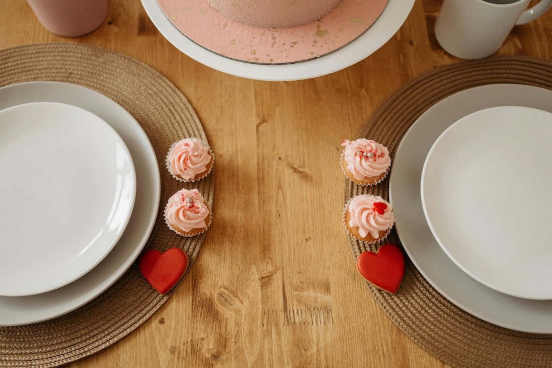 Set a Beautiful Table: Elegant Table Setup Ideas, Chic Centerpiece & Table Decor Ideas for Every Occasion 9 Daily Mom, Magazine for Families Table Setup Ideas