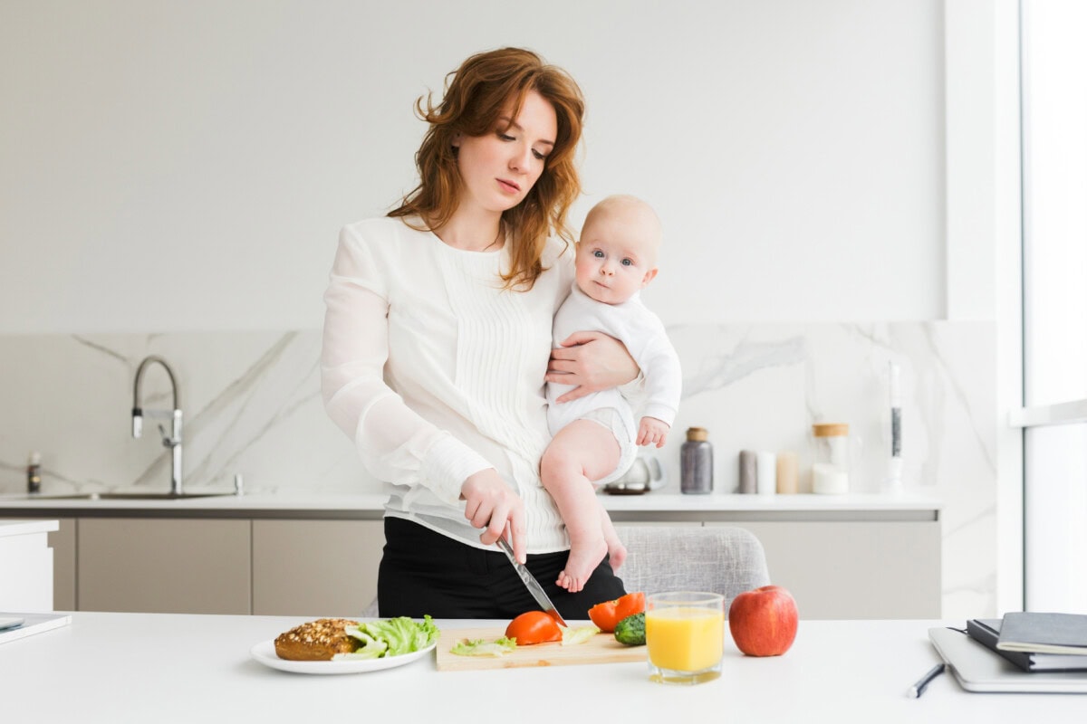 Cooking With One Arm: Easy One Handed Snacks For New Moms