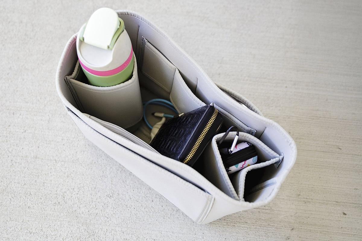 Top Gift Items for Students and Parents: The Best Back to School Gift List for a Successful First Day 43 Daily Mom, Magazine for Families Versa Tote Insert