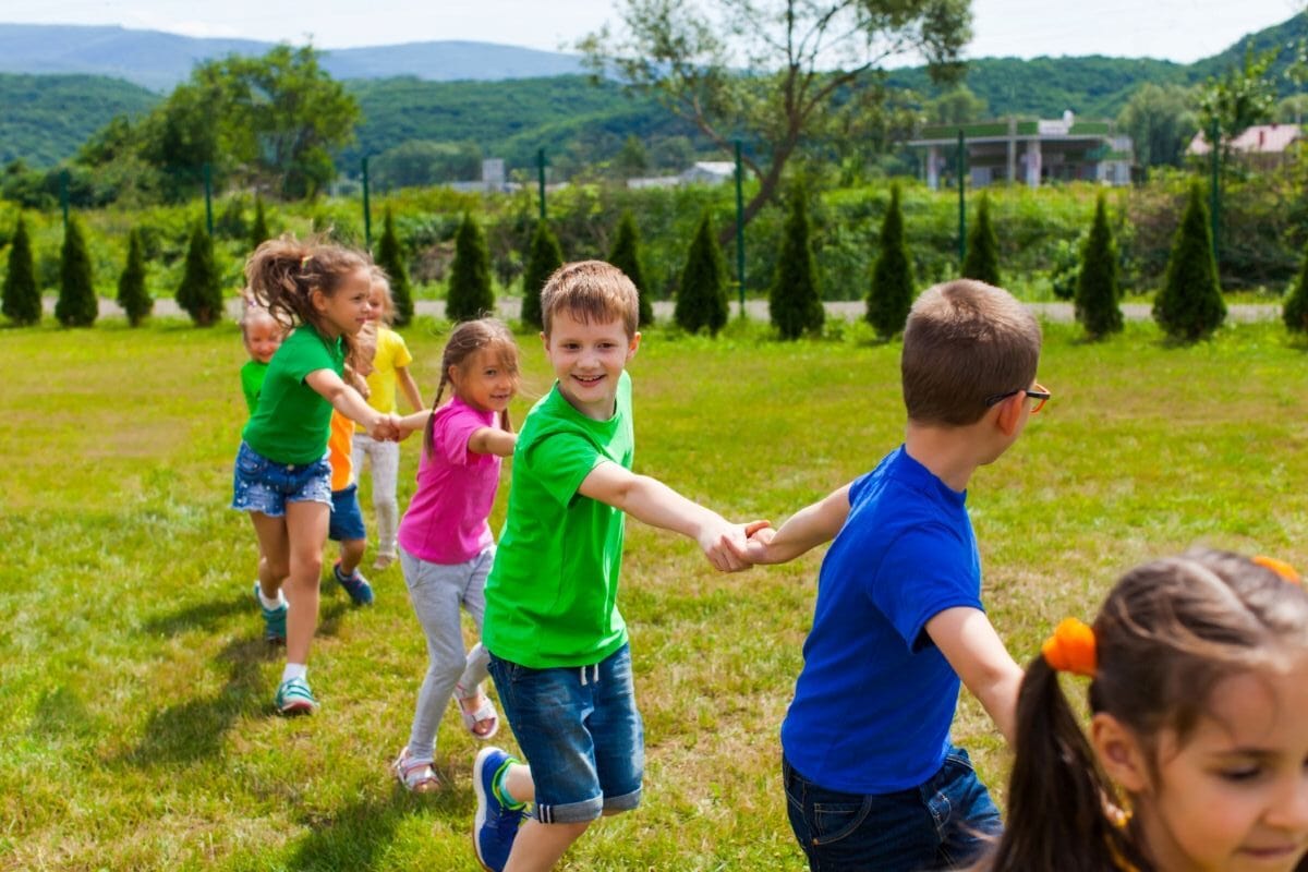 40+ of the Best Fun Summer Camp Games for Kids: Get Outdoors and Be a Happy Camper 5 Daily Mom, Magazine for Families 40+ Of The Best Fun Summer Camp Games For Kids: Get Outdoors And Be A Happy Camper 4 Daily Mom, Magazine For Families