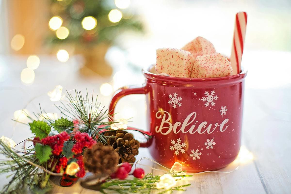 Start Decorating for Christmas: Festive Room Decorating Tips and Simple Ideas to Organize and Decorate Your Home for the Holidays with Beautiful Christmas Decorations and Holiday Decor 3 Daily Mom, Magazine for Families Daily Mom Parent Portal Decorate My Home For Christmas