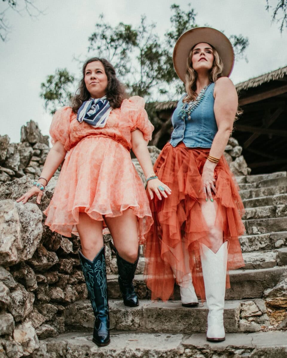 Fashion Trends Autumn 2025: Fall Fashion &Amp; Accessories For The Whole Family— Clothing, Shoes, Handbags &Amp; Chic New Looks 150 Daily Mom, Magazine For Families