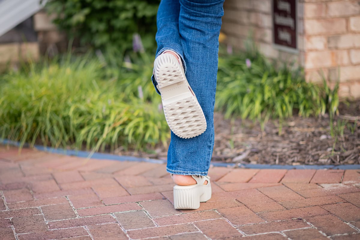 End Of Summer Finds: The Ultimate Guide To Your Labor Day Fashion, Home &Amp; Travel Needs 5 Daily Mom, Magazine For Families