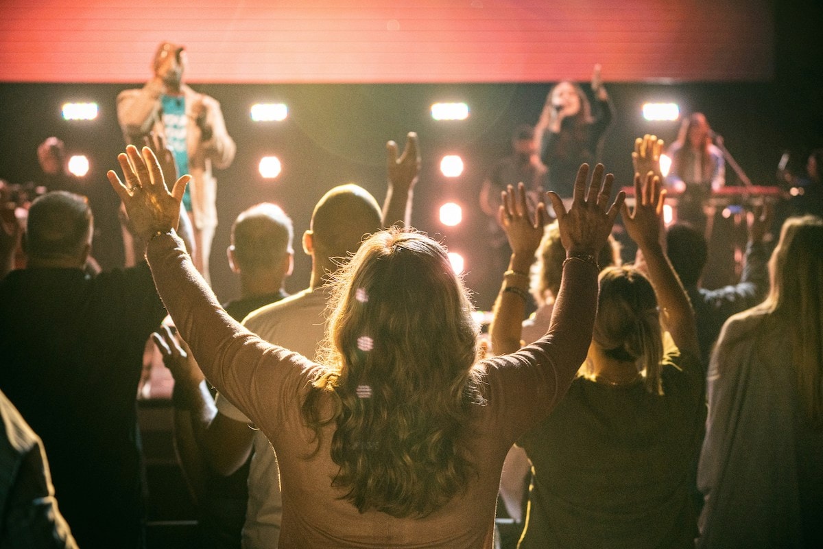 6 Tips On How To Find A New Church Home: Choosing A Good Church That Is The Best And Right Church For Your Family 3 Daily Mom, Magazine For Families