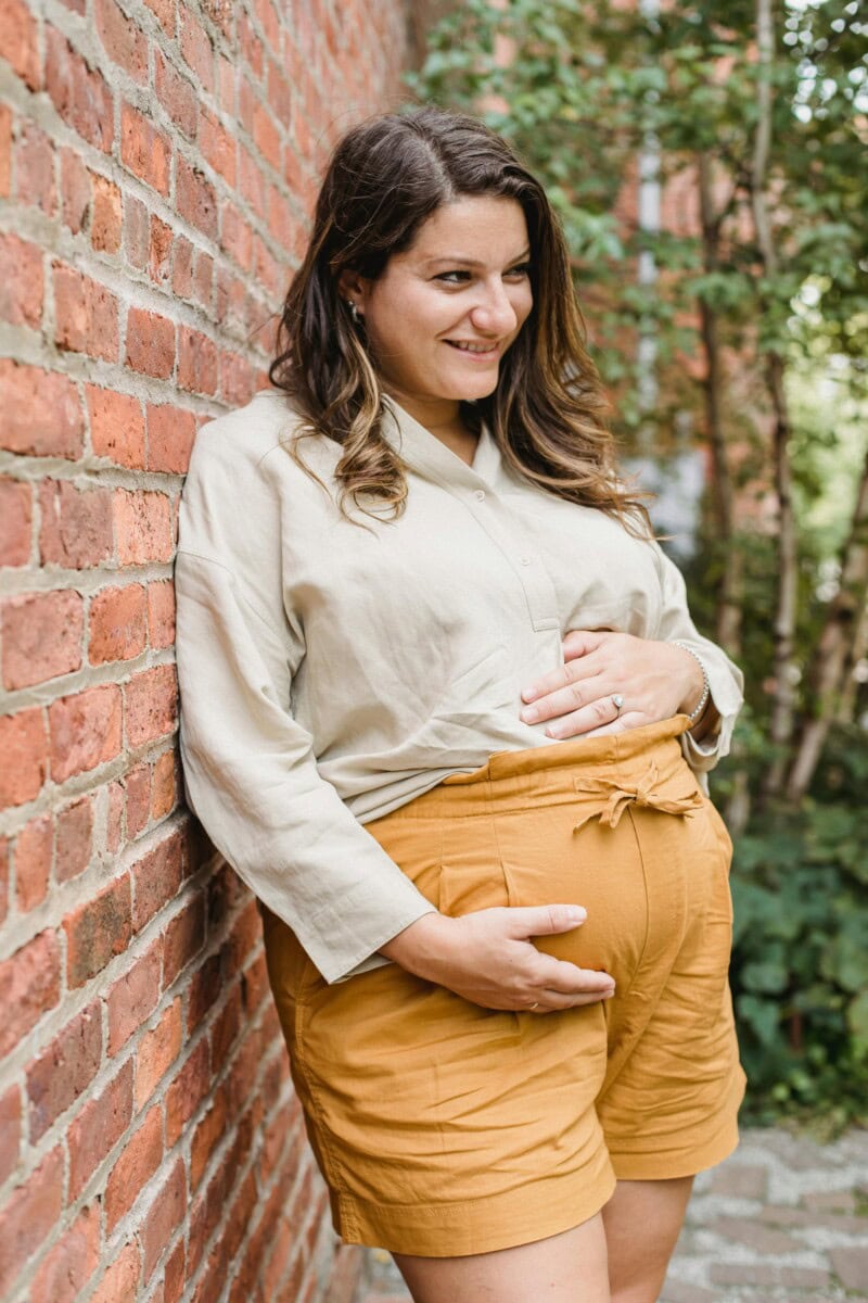 Cute Maternity Outfits That Flatter: Best Maternity Fashion, Stylish Pregnancy Clothes, And Comfy Maternity Dress Ideas To Start Your Capsule Wardrobe 18 Daily Mom, Magazine For Families