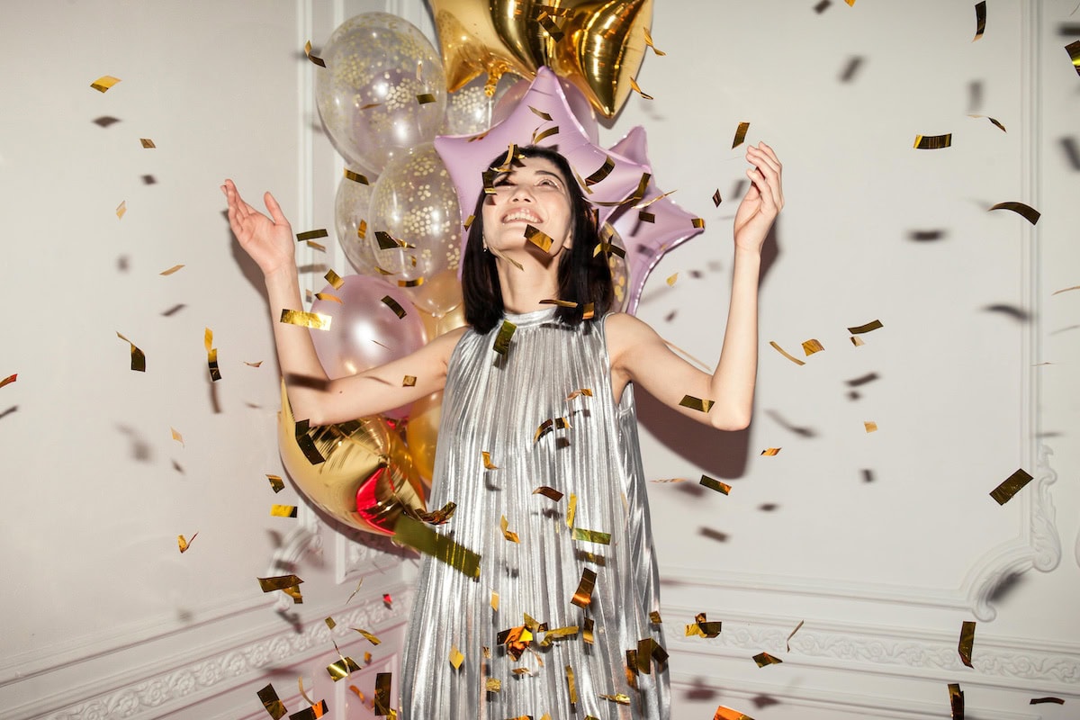 Birthday Photoshoots Ideas That Actually Stun: From DIY to Studio-Perfect Shots 36 Daily Mom, Magazine for Families Birthday Photoshoots