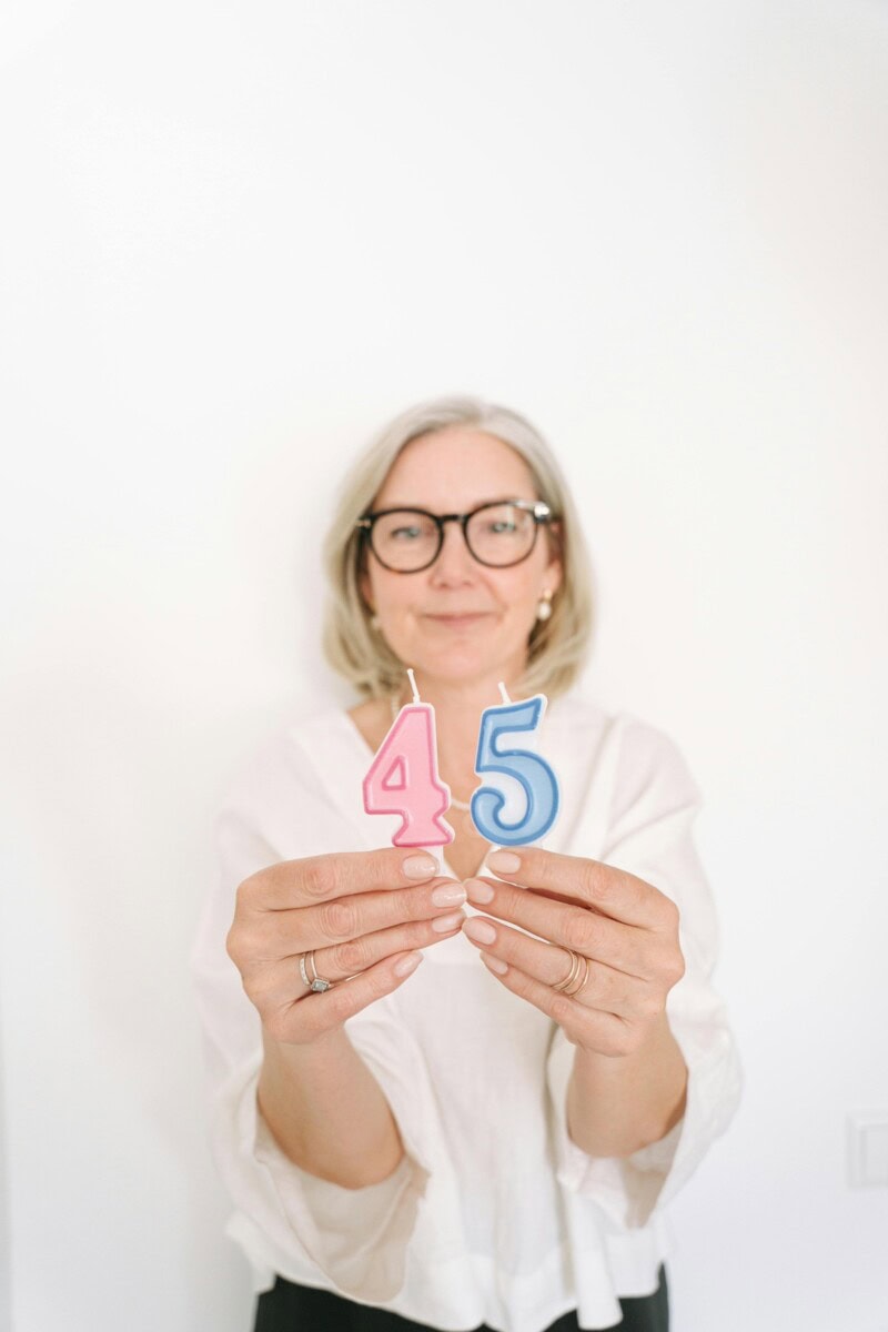 Birthday Photoshoots Ideas That Actually Stun: From DIY to Studio-Perfect Shots 31 Daily Mom, Magazine for Families Birthday Photoshoots Ideas That Actually Stun: From Diy To Studio-Perfect Shots 31 Daily Mom, Magazine For Families