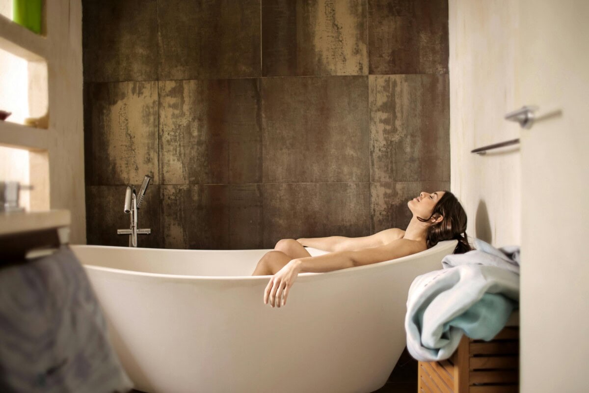 Moon Baths: The Full Moon Ritual Every Mother Needs to Cleanse Her Energy and Restore Her Spirit 6 Daily Mom, Magazine for Families Moon Baths: The Full Moon Ritual Every Mother Needs To Cleanse Her Energy And Restore Her Spirit 6 Daily Mom, Magazine For Families