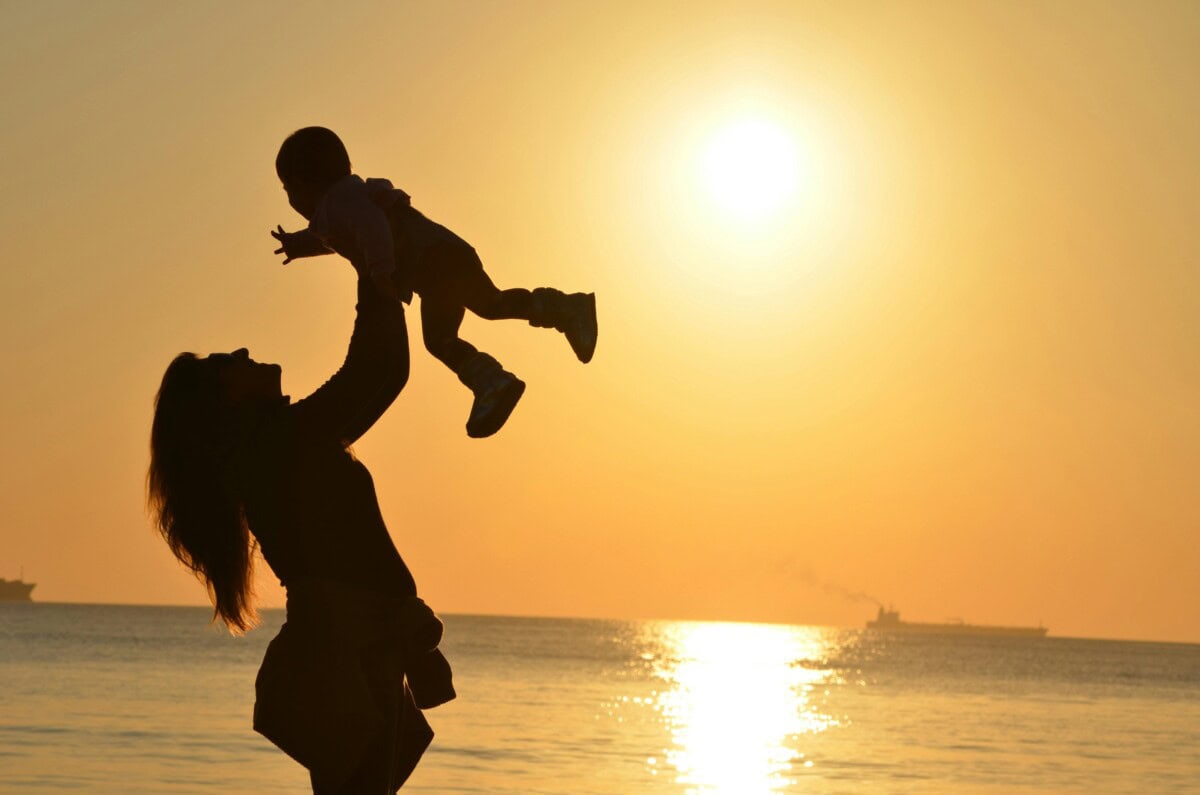 Moon Baths: The Full Moon Ritual Every Mother Needs to Cleanse Her Energy and Restore Her Spirit 11 Daily Mom, Magazine for Families Moon Baths: The Full Moon Ritual Every Mother Needs To Cleanse Her Energy And Restore Her Spirit 11 Daily Mom, Magazine For Families