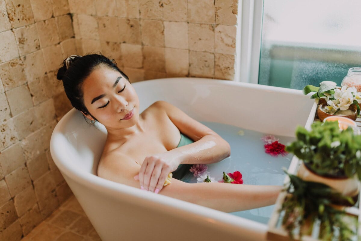 Moon Baths: The Full Moon Ritual Every Mother Needs to Cleanse Her Energy and Restore Her Spirit 10 Daily Mom, Magazine for Families Moon Baths: The Full Moon Ritual Every Mother Needs To Cleanse Her Energy And Restore Her Spirit 10 Daily Mom, Magazine For Families