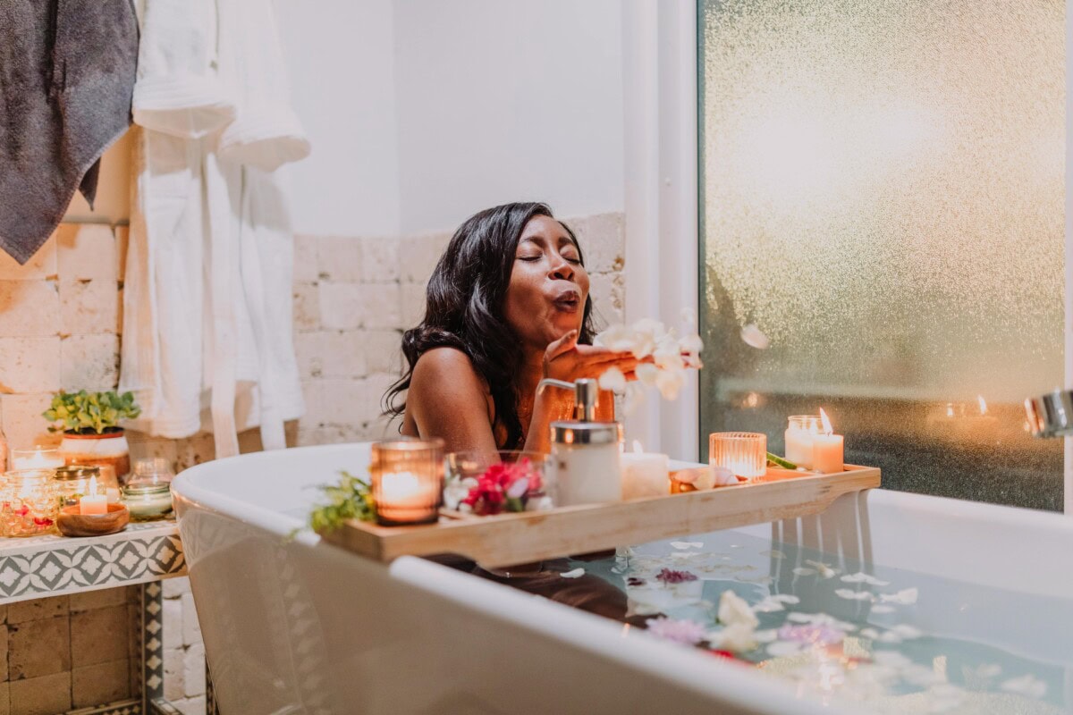 Moon Baths: The Full Moon Ritual Every Mother Needs to Cleanse Her Energy and Restore Her Spirit 3 Daily Mom, Magazine for Families Moon Baths: The Full Moon Ritual Every Mother Needs To Cleanse Her Energy And Restore Her Spirit 3 Daily Mom, Magazine For Families