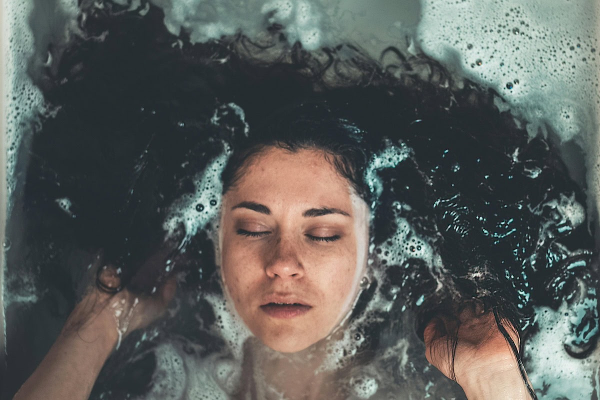 Effortless Wet Wavy Hair For Moms: Essential Styling Tips And Best Products For Curly Hair 16 Daily Mom, Magazine For Families