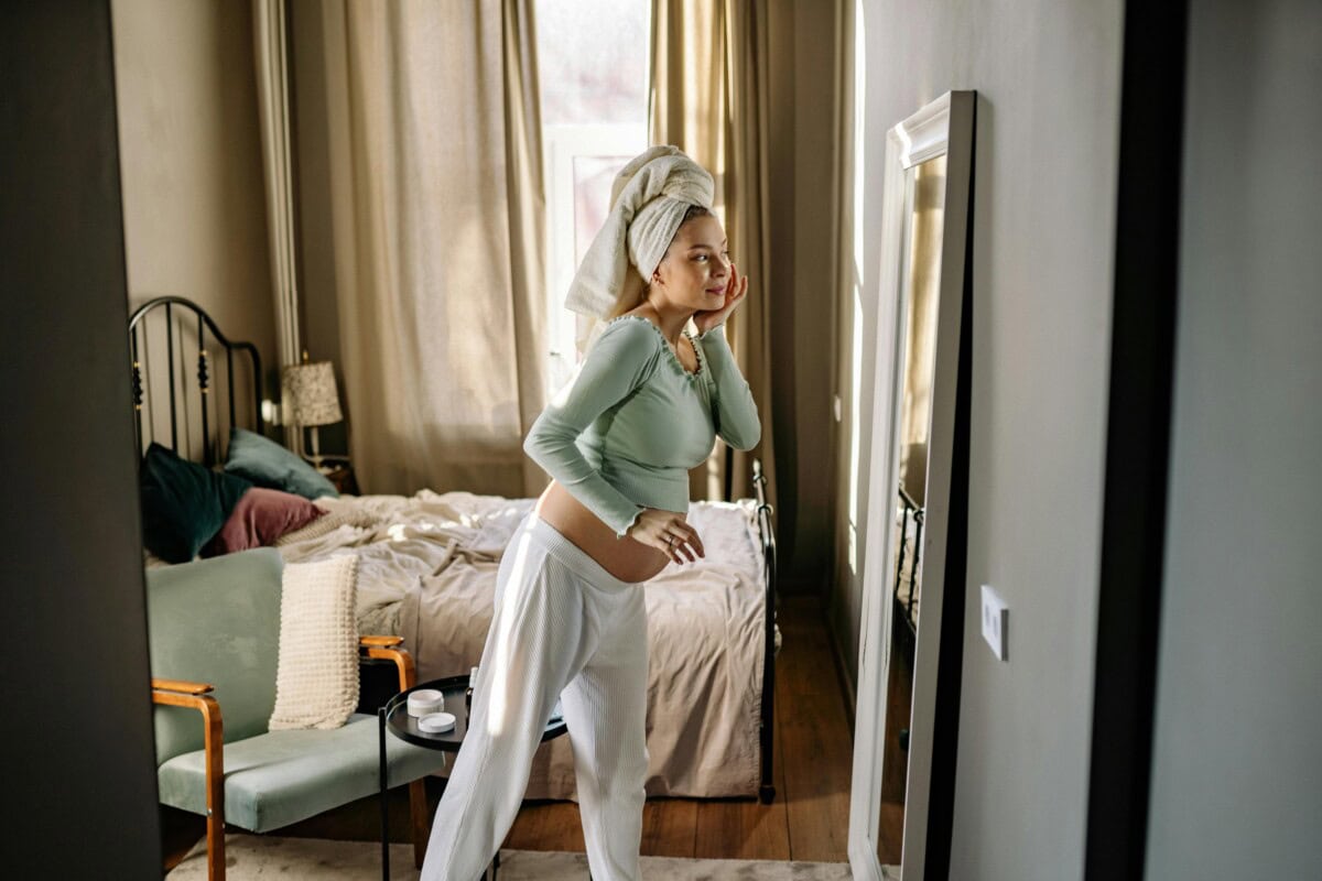 Cute Maternity Outfits That Flatter: Best Maternity Fashion, Stylish Pregnancy Clothes, And Comfy Maternity Dress Ideas To Start Your Capsule Wardrobe 2 Daily Mom, Magazine For Families