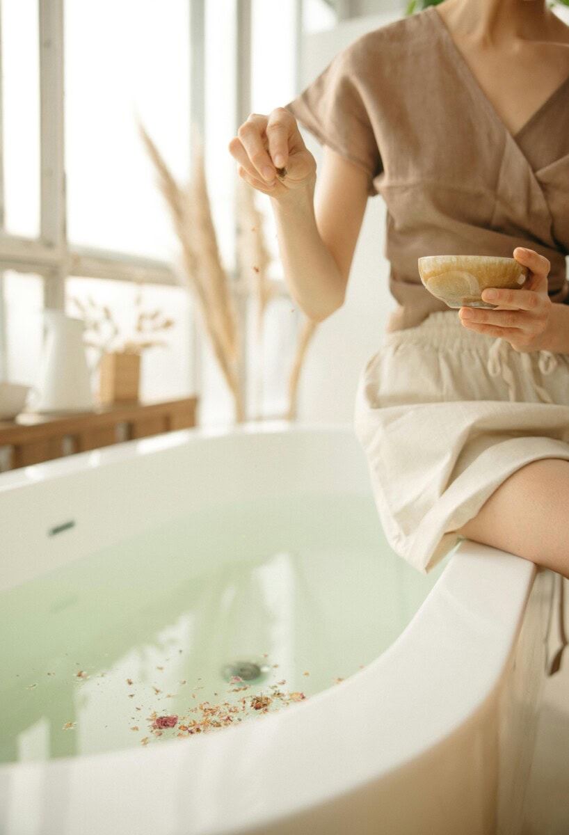 Moon Baths: The Full Moon Ritual Every Mother Needs to Cleanse Her Energy and Restore Her Spirit 7 Daily Mom, Magazine for Families Moon Baths: The Full Moon Ritual Every Mother Needs To Cleanse Her Energy And Restore Her Spirit 7 Daily Mom, Magazine For Families
