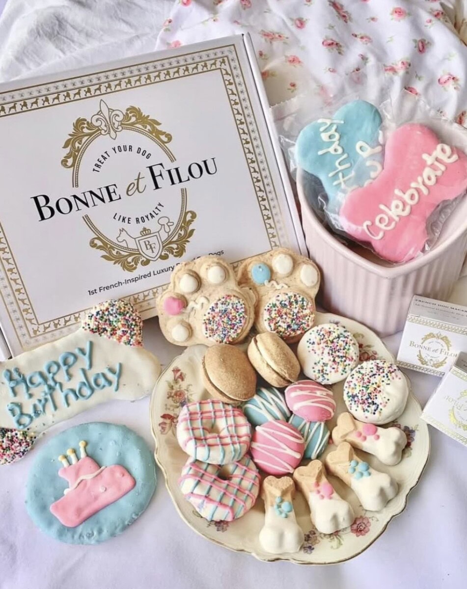 Dog Mom Presents &Amp; Cat-Lover Gifts: The Ultimate Gift Guide With Unique, Thoughtful Ideas For Animal Themed Baskets, Dog Lovers, And Pup Parents 1 Daily Mom, Magazine For Families