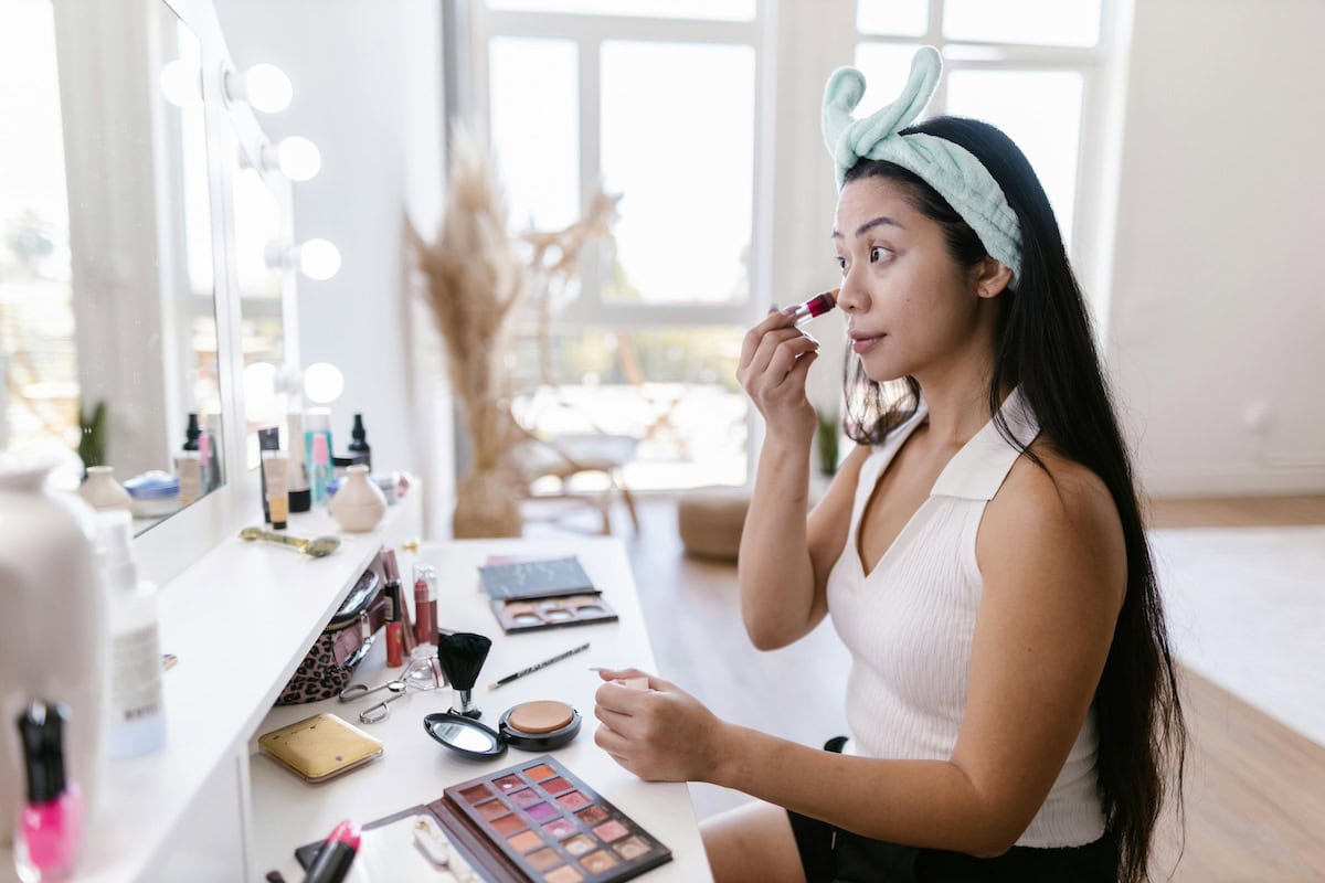 Rococo Makeup Is Back: The 2025 Trend That’s Bringing 18Th Century Glam Into The Spotlight 7 Daily Mom, Magazine For Families
