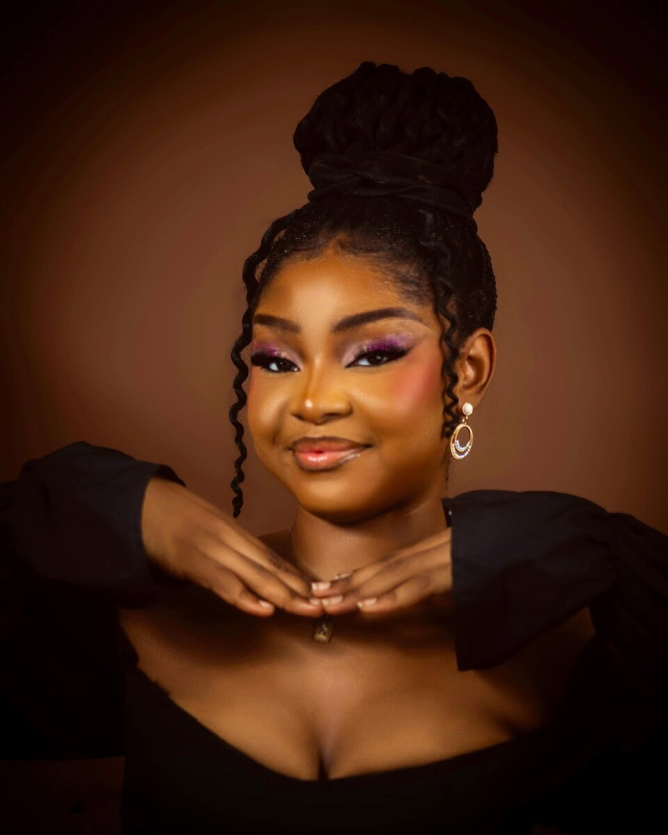 Rococo Makeup Is Back: The 2025 Trend That’s Bringing 18Th Century Glam Into The Spotlight 3 Daily Mom, Magazine For Families
