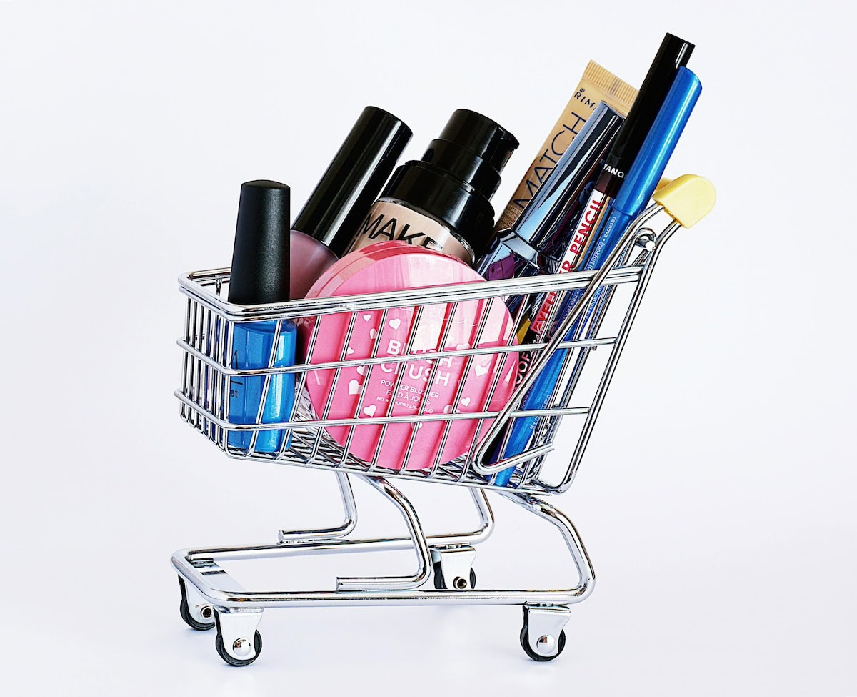 Rococo Makeup Is Back: The 2025 Trend That’s Bringing 18Th Century Glam Into The Spotlight 13 Daily Mom, Magazine For Families