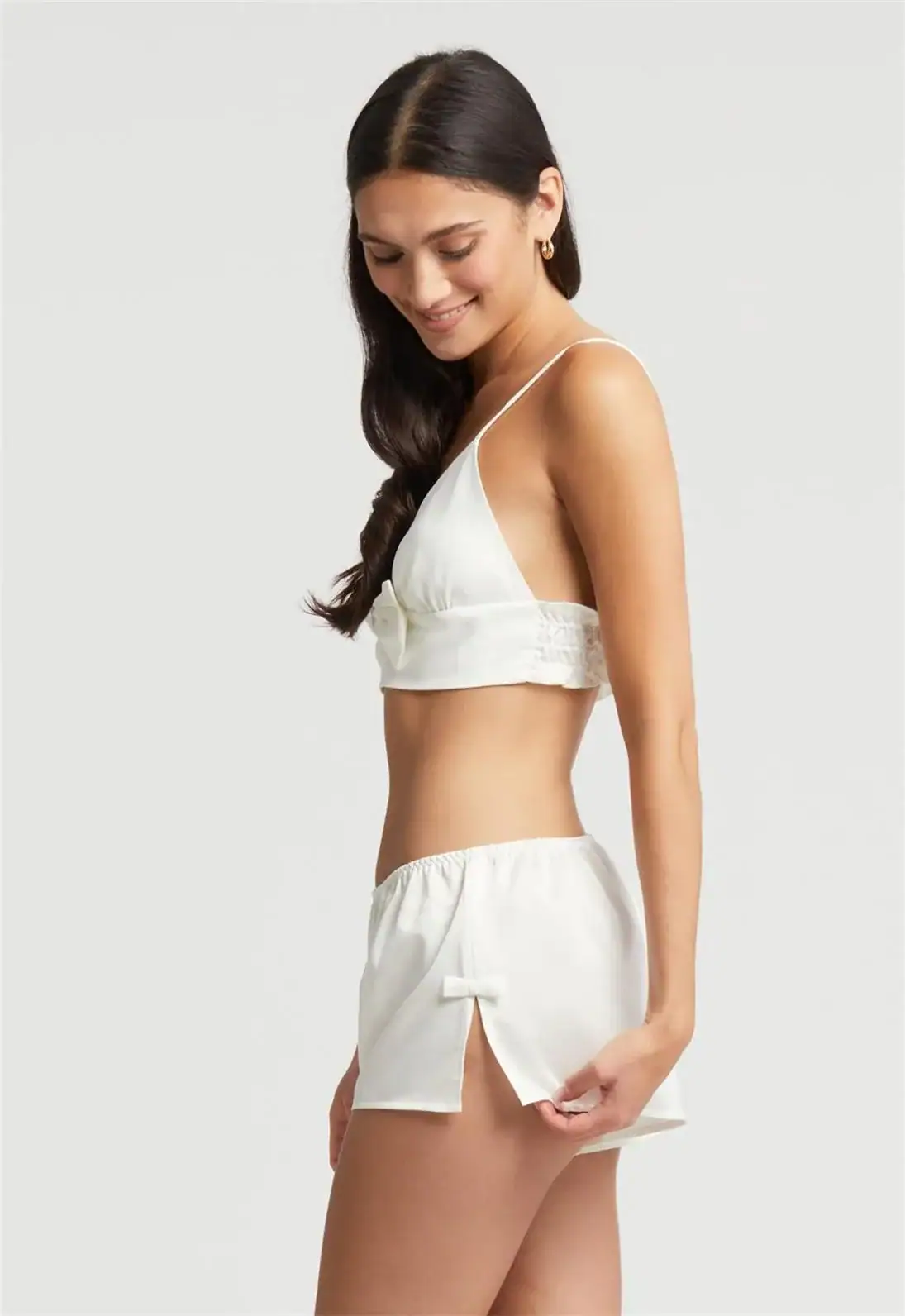 Winter Outfits Ladies Love: Holiday Style Ideas for Women, Men & Kids to Elevate Cold-Weather Fashion Trends 63 Daily Mom, Magazine for Families Winter Outfits Ladies Love: Holiday Style Ideas For Women, Men &Amp; Kids To Elevate Cold-Weather Fashion Trends 51 Daily Mom, Magazine For Families