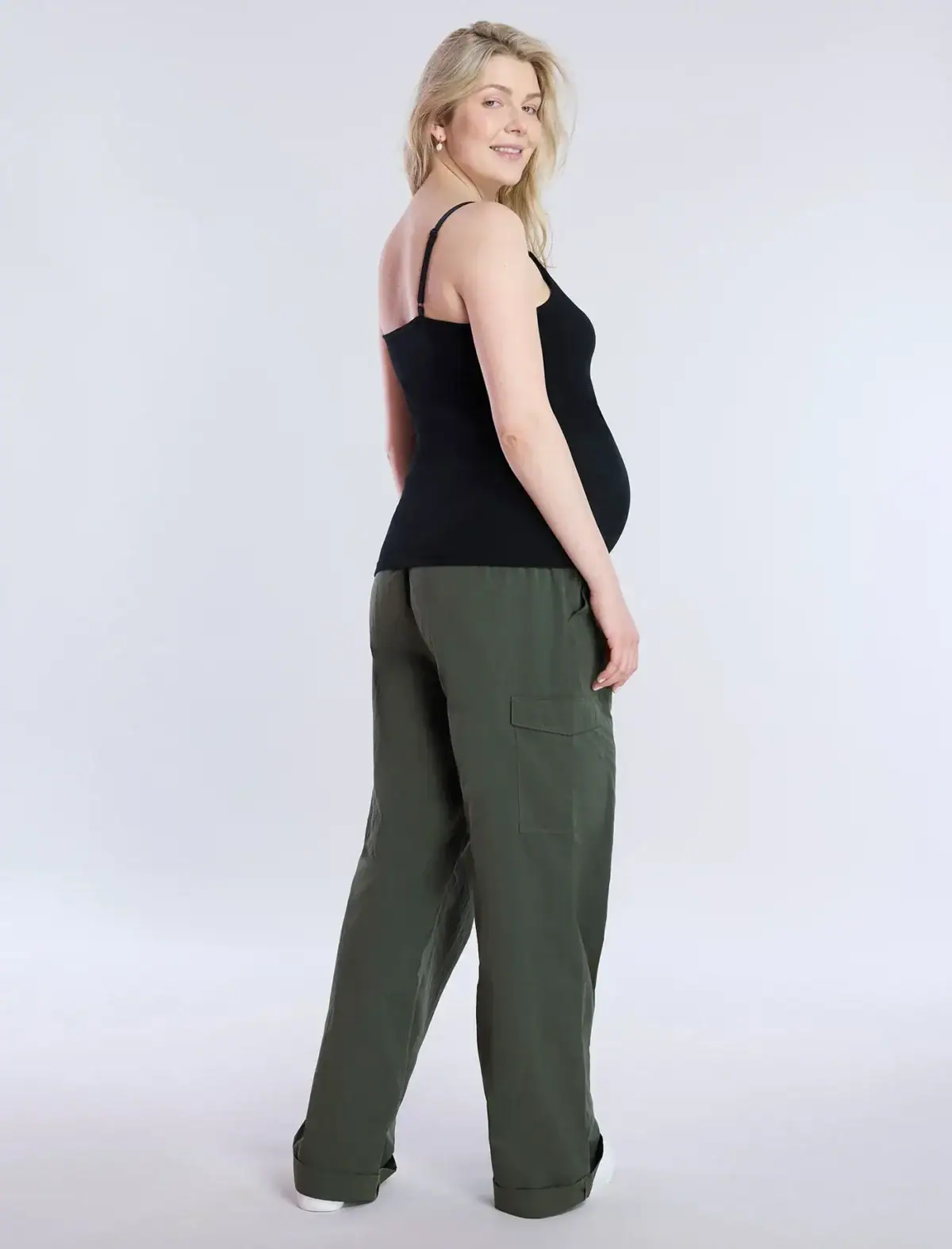 Winter Outfits Ladies Love: Holiday Style Ideas for Women, Men & Kids to Elevate Cold-Weather Fashion Trends 107 Daily Mom, Magazine for Families Winter Outfits Ladies Love: Holiday Style Ideas For Women, Men &Amp; Kids To Elevate Cold-Weather Fashion Trends 95 Daily Mom, Magazine For Families