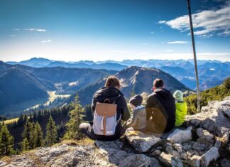 Top 30 Travel Bucket List Destination Ideas: Extraordinary Places in the World and USA to Visit