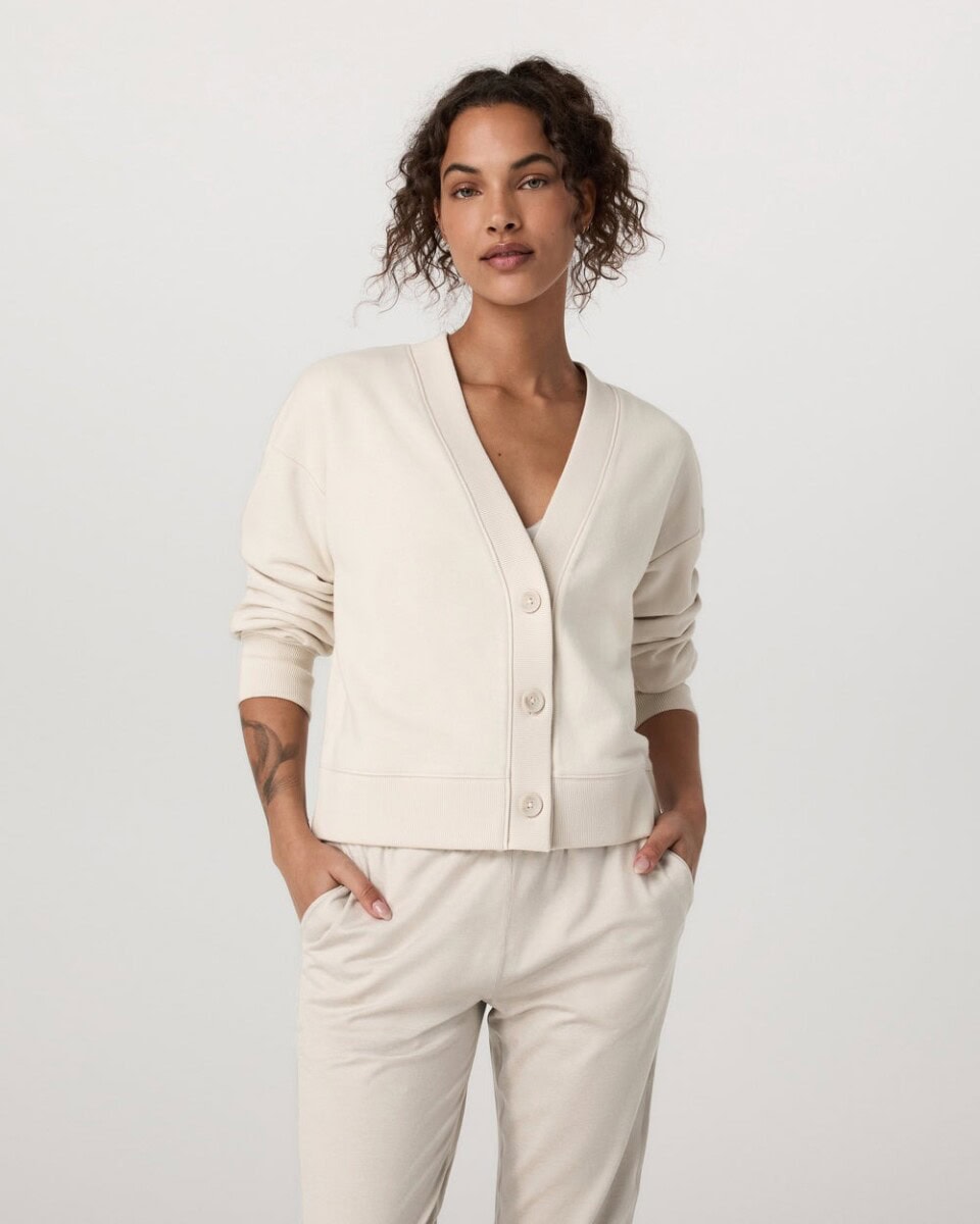 Winter Outfits Ladies Love: Holiday Style Ideas for Women, Men & Kids to Elevate Cold-Weather Fashion Trends 1 Daily Mom, Magazine for Families Winter Outfits Ladies Love: Holiday Style Ideas For Women, Men &Amp; Kids To Elevate Cold-Weather Fashion Trends 1 Daily Mom, Magazine For Families