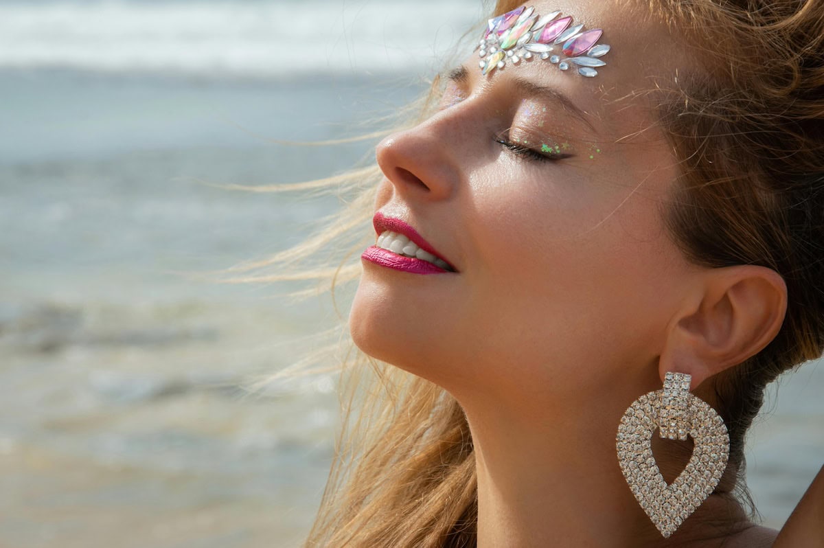 Makeup For Mermaids: A Dark Siren Makeup Tutorial With Waterproof Products, Sultry Shimmer, And Sea Witch Tips And Tricks To Mesmerize 18 Daily Mom, Magazine For Families