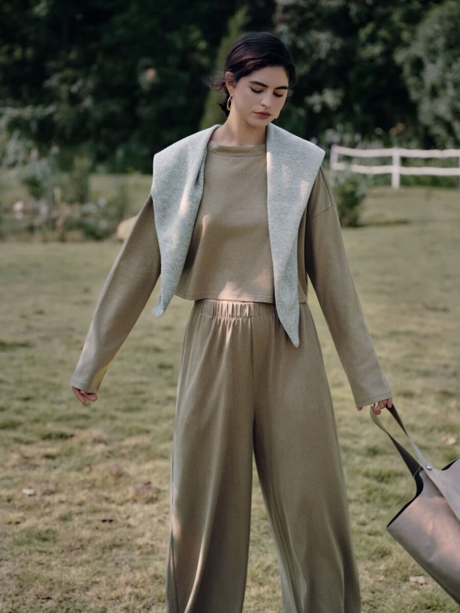 Winter Outfits Ladies Love: Holiday Style Ideas for Women, Men & Kids to Elevate Cold-Weather Fashion Trends 38 Daily Mom, Magazine for Families Winter Outfits Ladies Love: Holiday Style Ideas For Women, Men &Amp; Kids To Elevate Cold-Weather Fashion Trends 38 Daily Mom, Magazine For Families