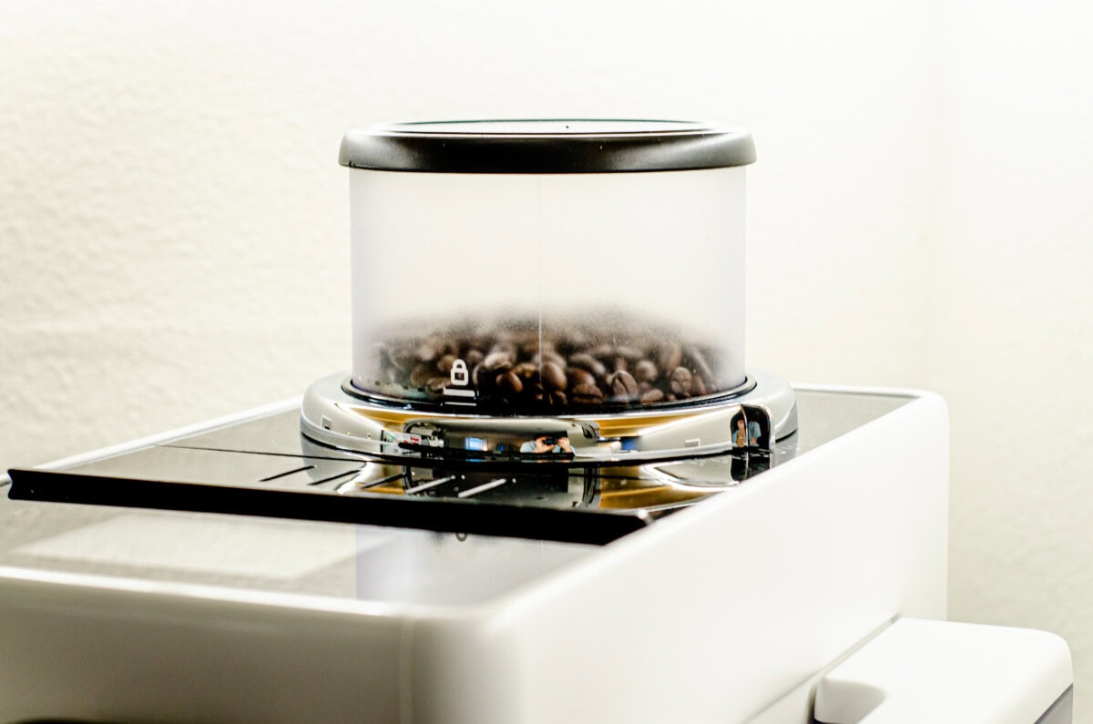 De'Longhi Rivelia: The Top Best Espresso Machine 2025 Review - Fully Automatic Espresso Machine for Beginners, Coffee Drinkers, & Anyone Making Espresso at Home 4 Daily Mom, Magazine for Families Daily Mom Parent Portal Best Espresso Machine