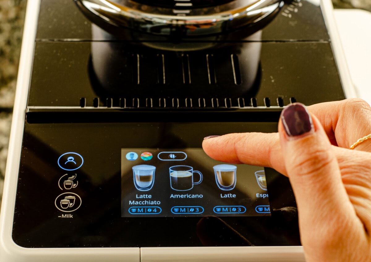 De'Longhi Rivelia: The Top Best Espresso Machine 2025 Review - Fully Automatic Espresso Machine for Beginners, Coffee Drinkers, & Anyone Making Espresso at Home 9 Daily Mom, Magazine for Families Daily Mom Parent Portal Best Espresso Machine