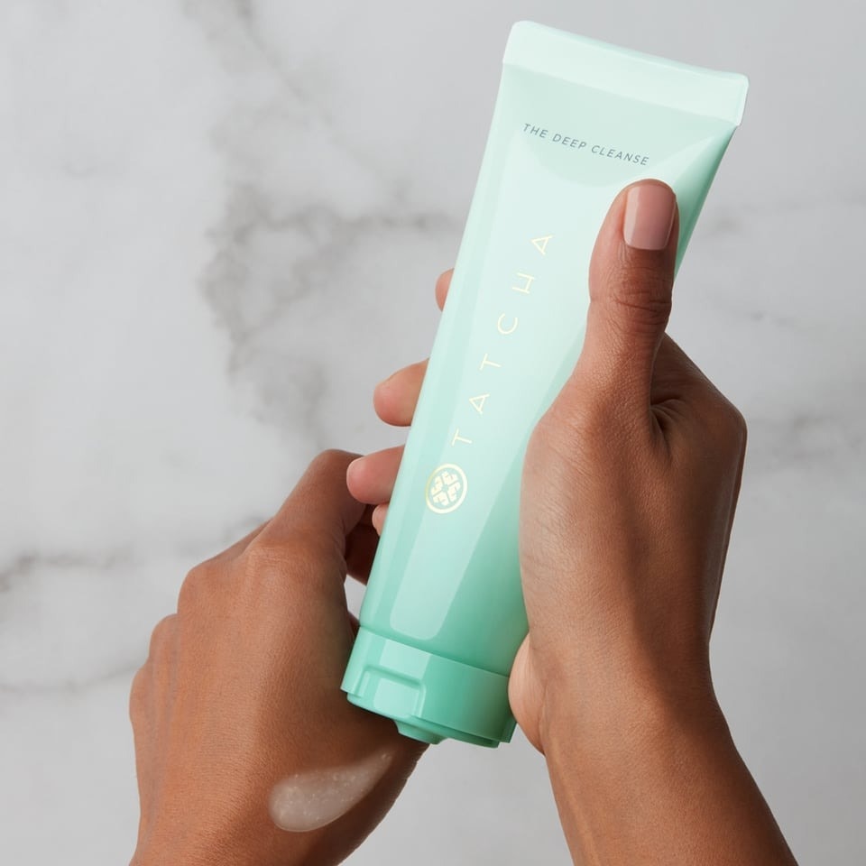 Glam Gifts For Her: The Best Holiday Beauty Gift Guide With Luxury Skincare, Makeup, Hair &Amp; Body Gifts For The Woman In Your Life 12 Daily Mom, Magazine For Families