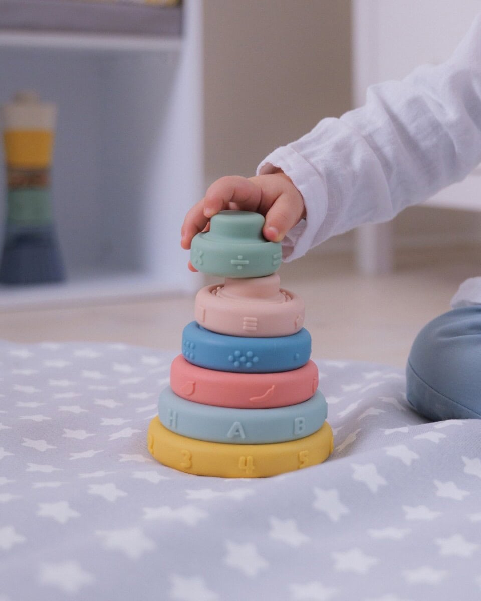 The Ultimate Holiday Gift List For New Parents: Best Baby Gifts For Girls &Amp; Boys {2025} 249 Daily Mom, Magazine For Families