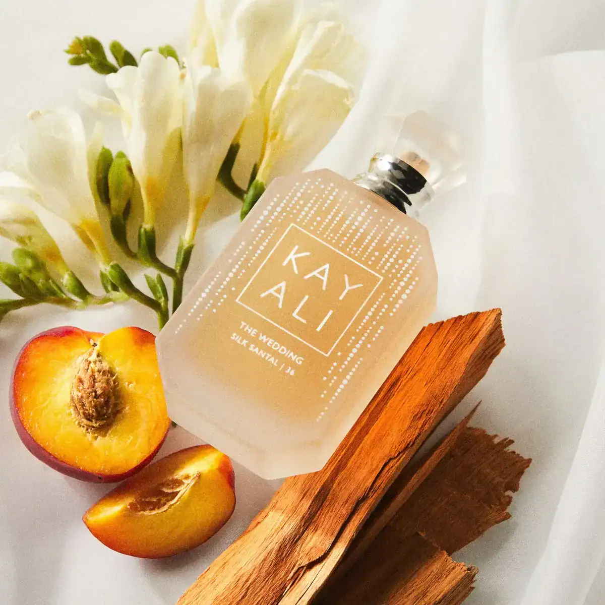 Glam Gifts For Her: The Best Holiday Beauty Gift Guide With Luxury Skincare, Makeup, Hair &Amp; Body Gifts For The Woman In Your Life 33 Daily Mom, Magazine For Families