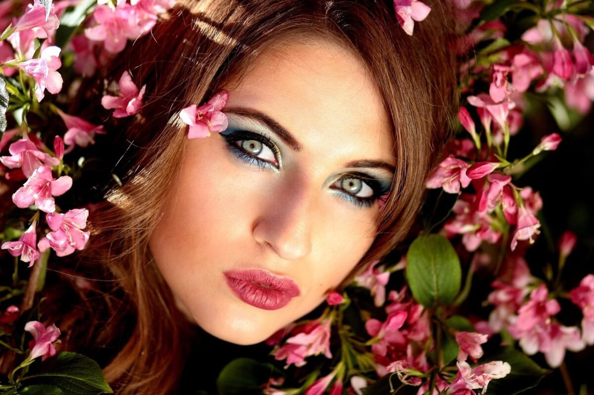 Makeup For Mermaids: A Dark Siren Makeup Tutorial With Waterproof Products, Sultry Shimmer, And Sea Witch Tips And Tricks To Mesmerize 11 Daily Mom, Magazine For Families