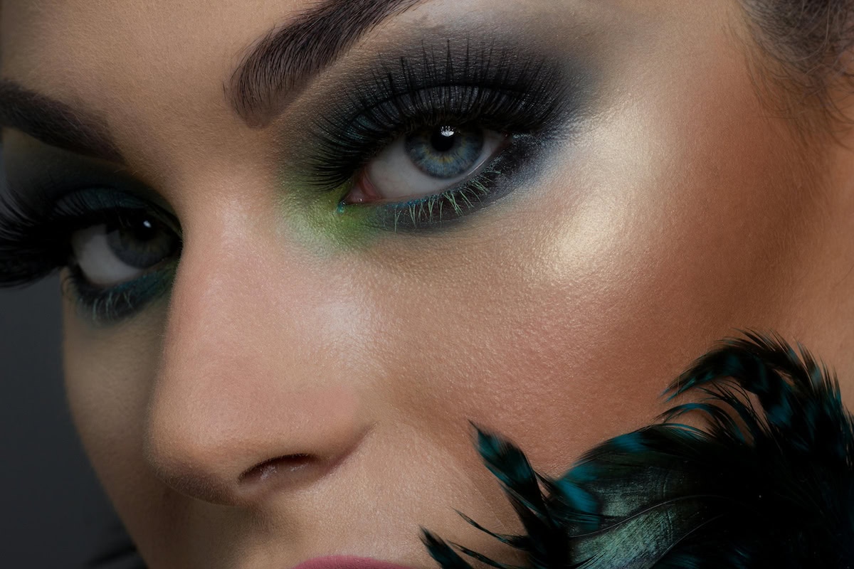 1980S Makeup Look Is Back: The Iconic 80S Makeup Trends, Bold Color Looks, And New Wave Tutorials Making A Comeback 7 Daily Mom, Magazine For Families