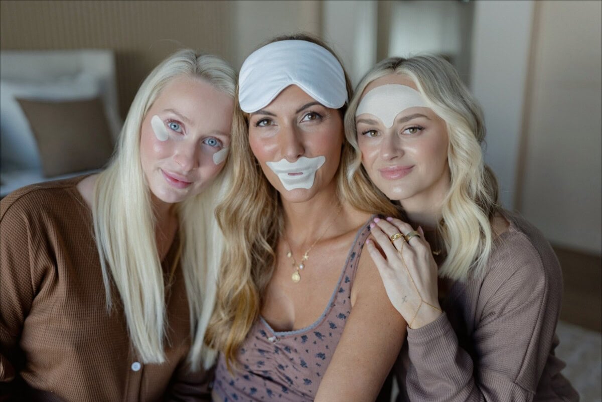 The Best Beauty Gift Ideas: Favorite Presents Under $50 For Christmas – Hair, Body Care, Makeup &Amp; Face Products For Every Friend 35 Daily Mom, Magazine For Families
