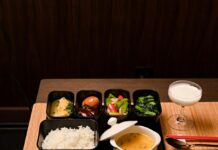 25+ Ultimate Bento Box Meal Ideas: Easy Recipes, & Bento Box Lunch Ideas for Kids & Adults