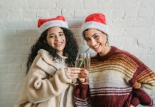 Festive Holiday Drinks to Sip This Season: Best Christmas Cocktails, Tea, Coffee, Alcohol & Flavored Water to Kick Off the Celebrations