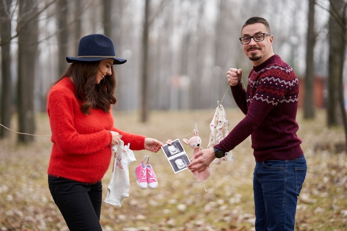 Festive Pregnancy Announcement for Christmas: Heartwarming Christmas Pregnancy Announcement Ideas to Announce a Christmas Baby 4 Daily Mom, Magazine for Families Festive Pregnancy Announcement For Christmas: Heartwarming Christmas Pregnancy Announcement Ideas To Announce A Christmas Baby 4 Daily Mom, Magazine For Families