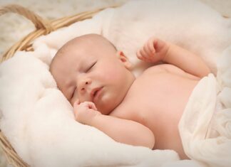 Infants Essentials: The Ultimate Checklist of Baby Must-Haves for First Time Parents This Summer infants essentials