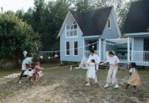 Kids & Family Summer Fun Toys: The Ultimate Guide to Indoor and Outdoor Play in Your Backyard kids & family summer fun toys