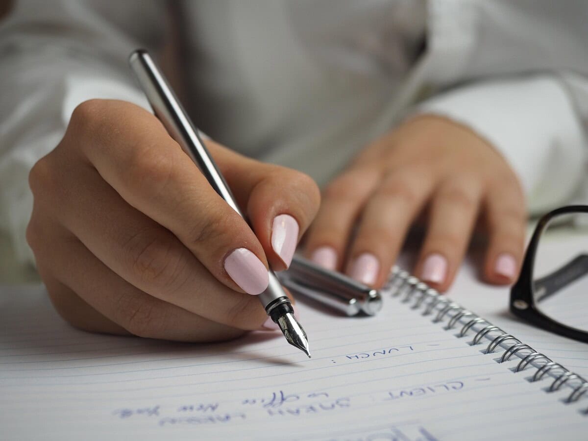 Beauty Secrets, Nail Glue: Tips On Applying Clog Proof Nail Glue Without Drips &Amp; Make Press-On Nails Last Longer 11 Daily Mom, Magazine For Families