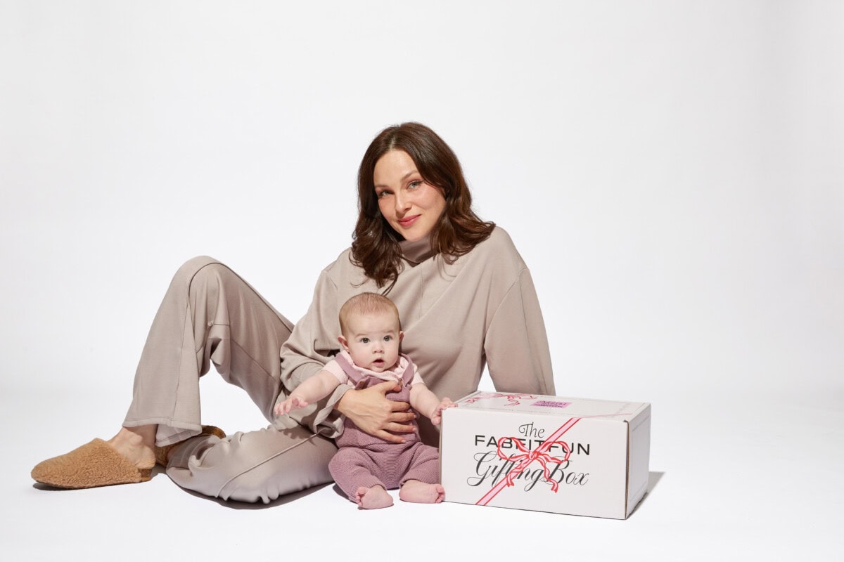 Breastfeeding While Pregnant: Breastfeeding-Safe Products For Moms, Weaning Vs. Continuing, And What To Expect 3 Daily Mom, Magazine For Families