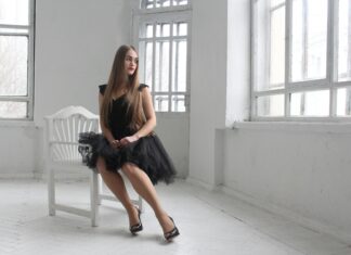 What to Wear to the Opera: The Ultimate Guide to Choosing the Perfect Opera Dress opera dress featured image