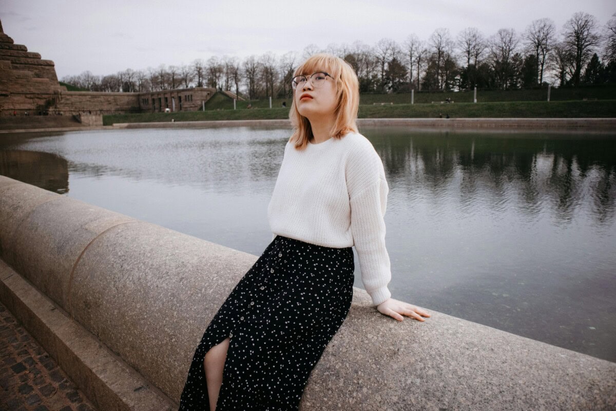 The Ultimate Guide To Cable Knit Sweater Outfits: How To Wear And Style Your Cable Knit Jumper With 5 Easy Outfit Formulas 6 Daily Mom, Magazine For Families