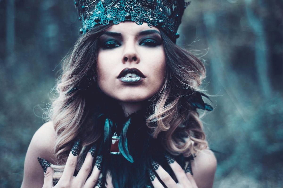 Gothic Makeup Looks: How to Get the Perfect Dark, Romantic Goth Makeup Look 19 Daily Mom, Magazine for Families Gothic Makeup