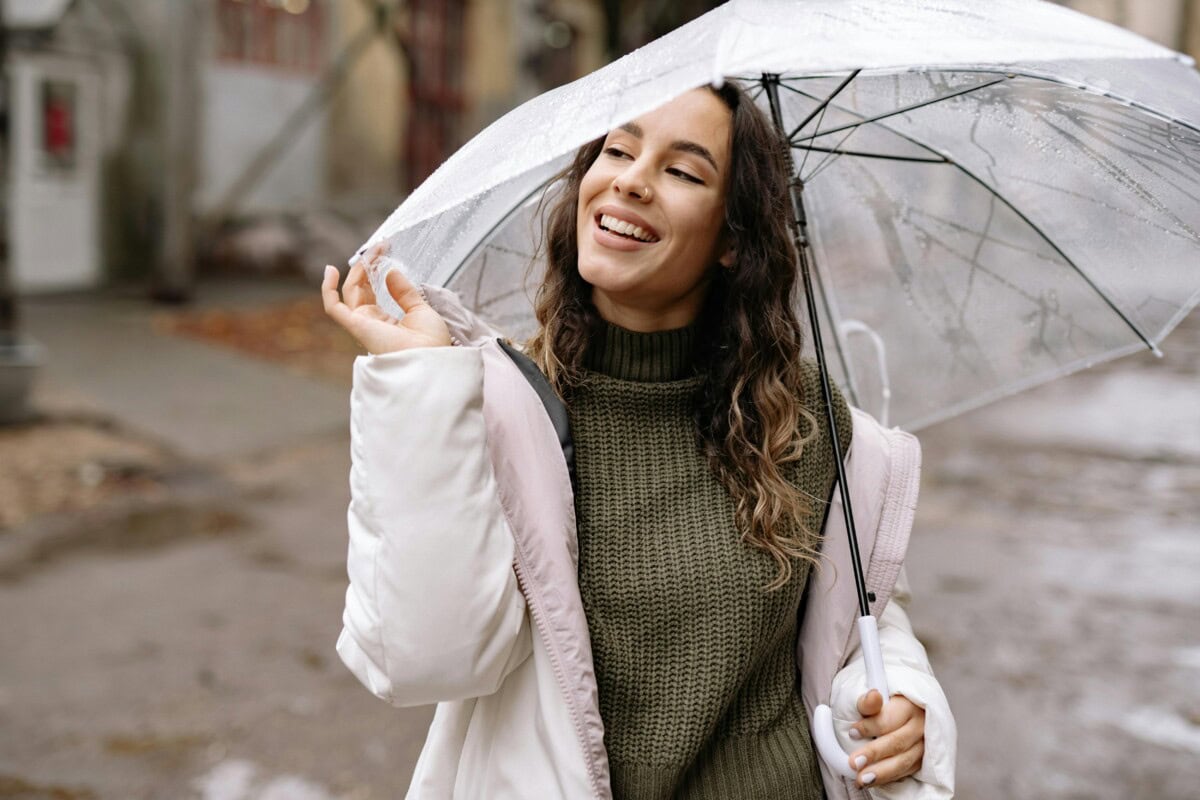 The Ultimate Guide To Cable Knit Sweater Outfits: How To Wear And Style Your Cable Knit Jumper With 5 Easy Outfit Formulas 8 Daily Mom, Magazine For Families