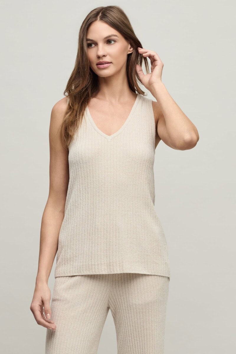 Best {2026} Spring & Summer Travel Outfit (& Accessory) Ideas: Chic, Comfy Trip Outfits to Wear on Your Travel Day with Easy Fashion for Your Carry-On 45 Daily Mom, Magazine for Families Best {2026} Spring &Amp; Summer Travel Outfit (&Amp; Accessory) Ideas: Chic, Comfy Trip Outfits To Wear On Your Travel Day With Easy Fashion For Your Carry-On 45 Daily Mom, Magazine For Families