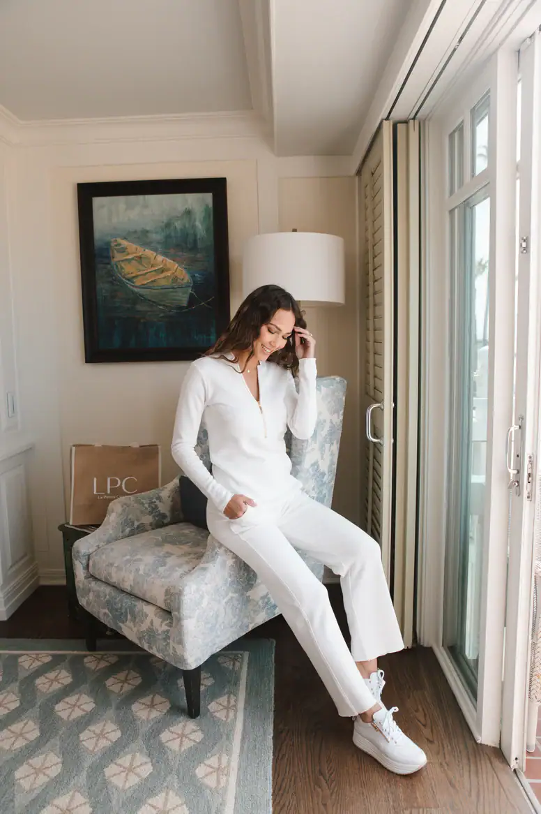 Best {2026} Spring & Summer Travel Outfit (& Accessory) Ideas: Chic, Comfy Trip Outfits to Wear on Your Travel Day with Easy Fashion for Your Carry-On 11 Daily Mom, Magazine for Families Best {2026} Spring &Amp; Summer Travel Outfit (&Amp; Accessory) Ideas: Chic, Comfy Trip Outfits To Wear On Your Travel Day With Easy Fashion For Your Carry-On 11 Daily Mom, Magazine For Families