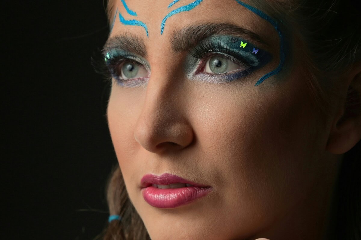 Glam Alien Makeup Look: The Best Alien Makeup Ideas That Turn Heads 16 Daily Mom, Magazine For Families